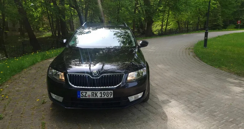 sopot Skoda Octavia cena 37900 przebieg: 230000, rok produkcji 2015 z Sopot